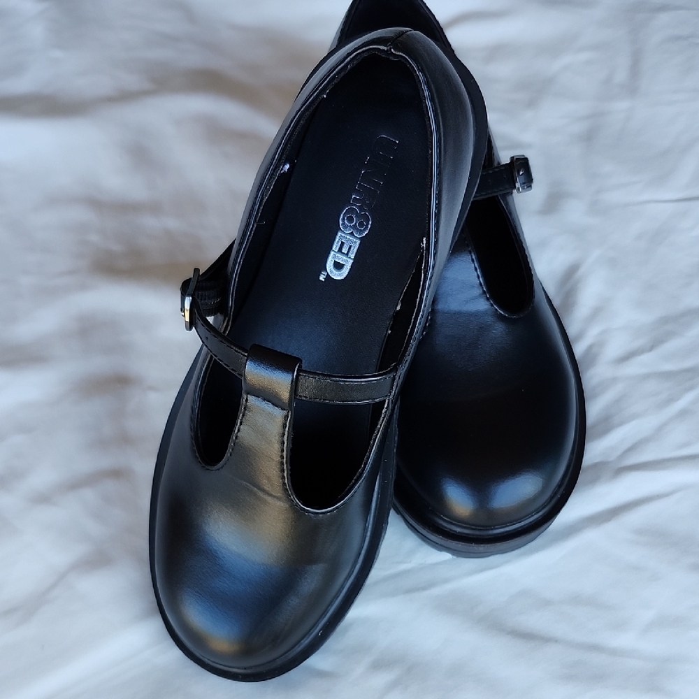 Black Leather Dress Shoes with Polished Finish